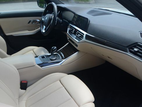 Used 2022 BMW 330e w/ Premium Package RWD image 4