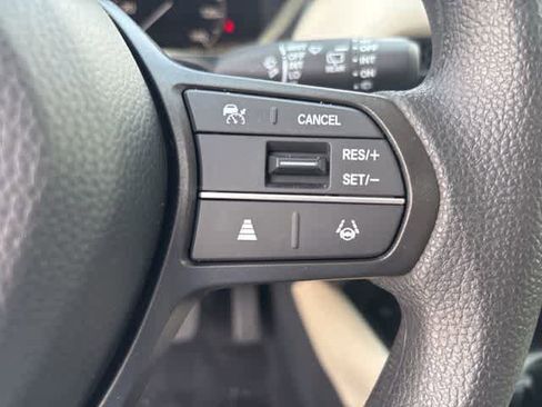 Used 2026 Honda HR-V LX image 12