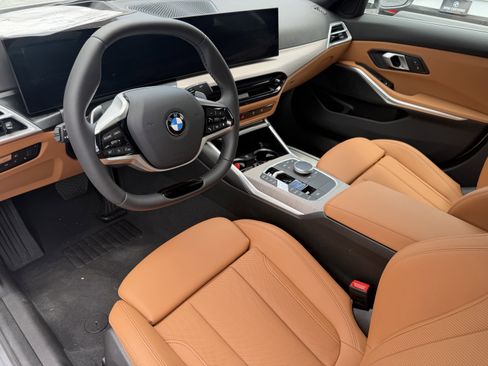 Certified 2025 BMW 330i xDrive Sedan AWD/4WD image 10