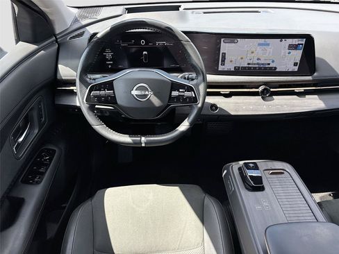 Used 2023 Nissan Ariya FWD image 26