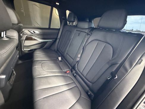 Used 2021 BMW X5 sDrive40i w/ Premium Package RWD image 30