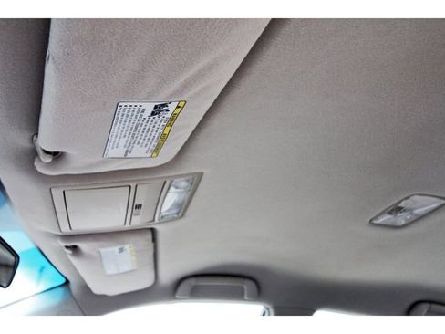 Used 2010 Toyota Camry image 25