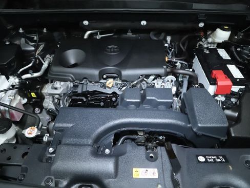 Certified 2023 Toyota RAV4 XLE Premium AWD/4WD image 37