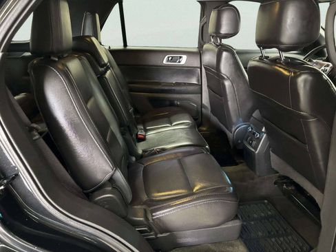 Used 2014 Ford Explorer Limited w/ Equipment Group 301A AWD/4WD image 19