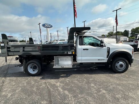 New 2026 Ford F550 4x4 Regular Cab Super Duty image 4