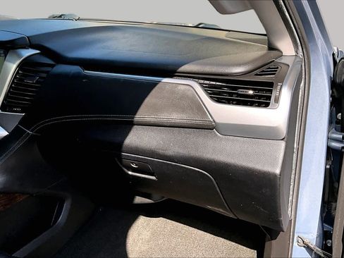 Used 2016 Chevrolet Tahoe LT RWD image 19