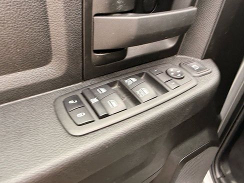 Used 2024 RAM 2500 Tradesman w/ Chrome Appearance Group image 15