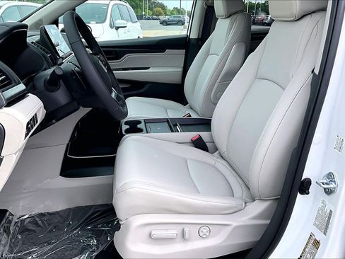 New 2026 Honda Odyssey EX-L image 9