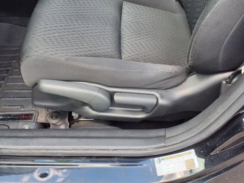 Used 2015 Honda Civic SE image 21