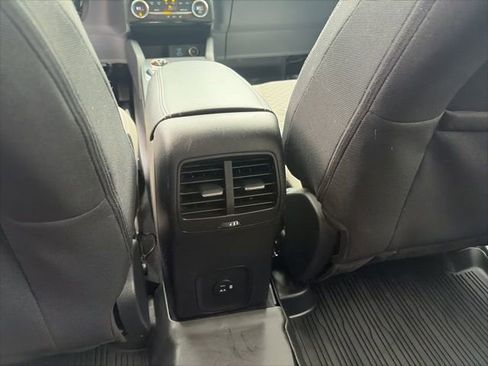 Used 2021 Ford Escape SE w/ Cold Weather Package FWD image 24