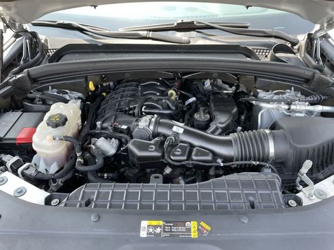 Used 2021 Jeep Grand Cherokee L Limited AWD/4WD image 36