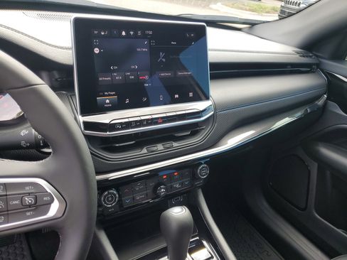 New 2026 Jeep Compass Latitude w/ Quick Order Package 29K image 18