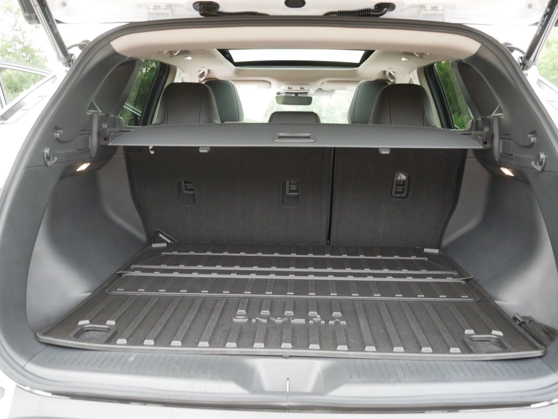 Certified 2025 Nissan Murano SL w/ Cargo Package AWD/4WD image 18