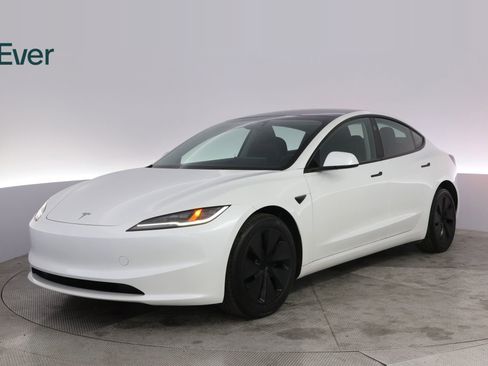 Used 2025 Tesla Model 3 Long Range AWD/4WD image 2