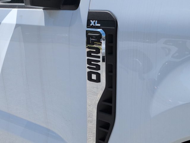 New 2026 Ford F250 XL w/ XL Chrome Package AWD/4WD image 12