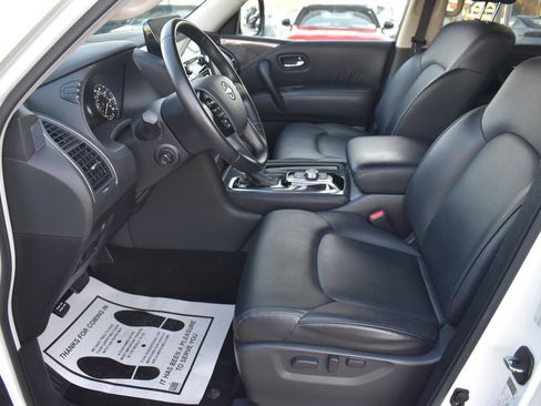 Used 2024 Nissan Armada SV image 25