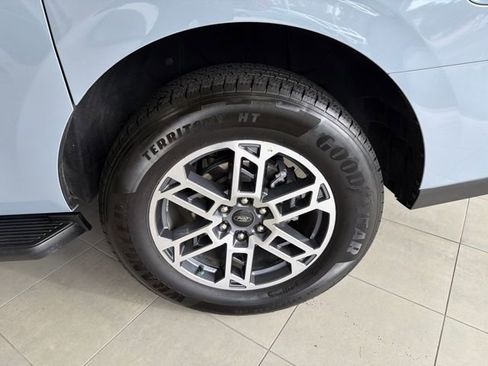 Used 2025 Ford Expedition Max Active image 31