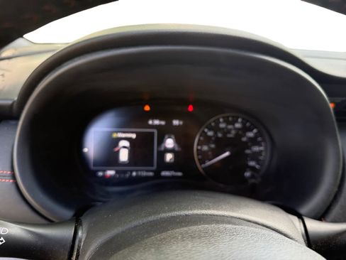 Used 2022 Nissan Kicks SR w/ Premium Package FWD image 14