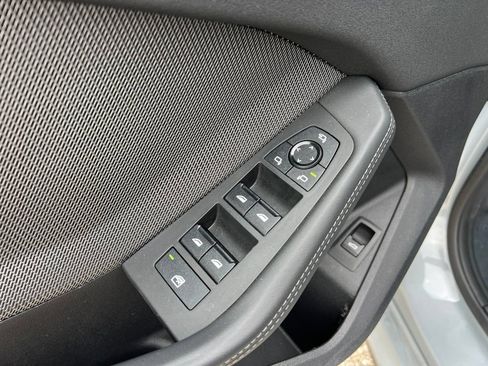 Used 2025 BMW 228i xDrive AWD/4WD image 18