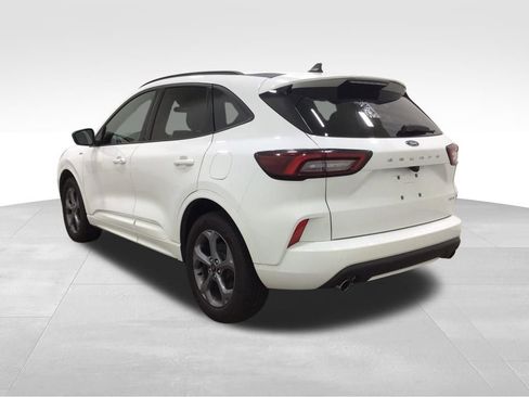 Used 2023 Ford Escape ST-Line AWD/4WD image 3