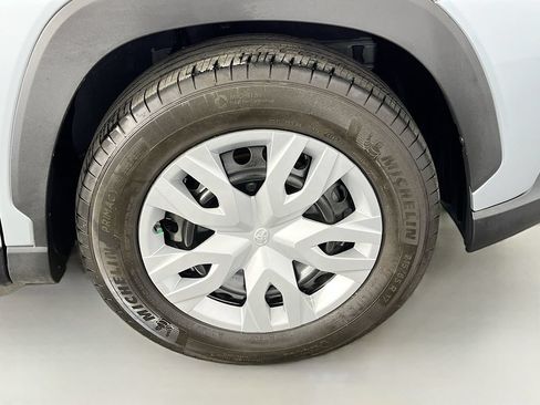 Used 2023 Toyota Corolla Cross L FWD image 37