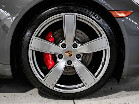 Used 2019 Porsche 911 Carrera 4S image 52