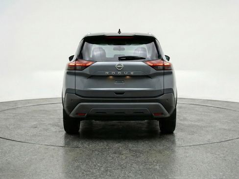 Used 2025 Nissan Rogue SV image 7