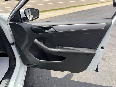 Used 2018 Volkswagen Jetta S FWD image 20