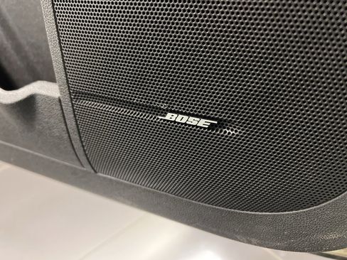 Used 2012 GMC Acadia SLT image 25