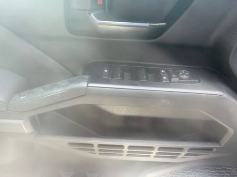 Used 2025 Toyota Tacoma SR5 RWD image 16