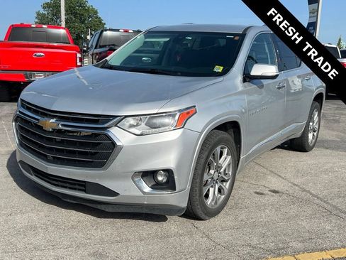Used 2020 Chevrolet Traverse Premier AWD/4WD image 2