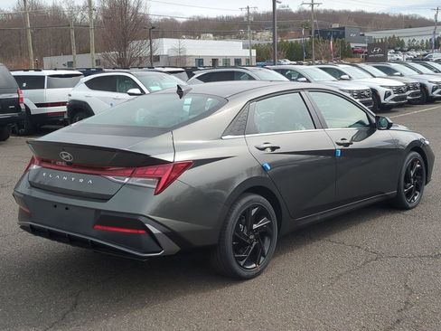 New 2026 Hyundai Elantra SEL Sport Premium FWD image 3