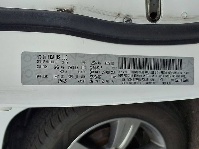 Used 2017 Jeep Patriot High Altitude AWD/4WD image 29
