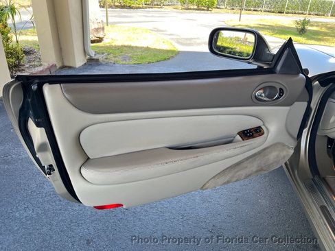 Used 1999 Jaguar XK8 Convertible RWD image 23