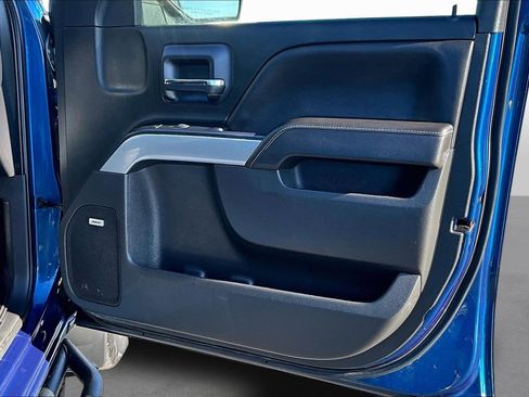 Used 2018 Chevrolet Silverado 1500 LT w/ All Star Edition image 16