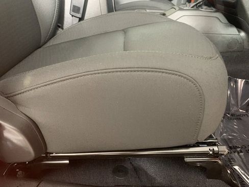 Used 2023 Jeep Gladiator Sport w/ Trailer Tow Package image 25