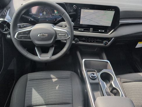 New 2026 Chevrolet Equinox ACTIV w/ Convenience Package III image 28