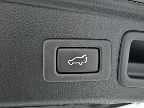 Used 2017 Subaru Forester 2.0XT Touring AWD/4WD image 45