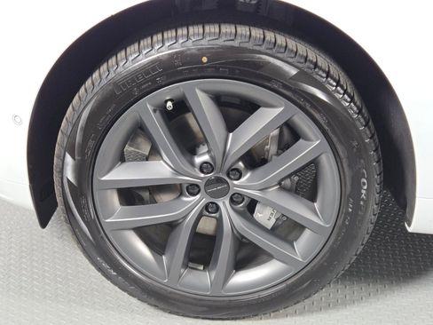 New 2026 Land Rover Range Rover Sport Dynamic SE AWD/4WD image 9