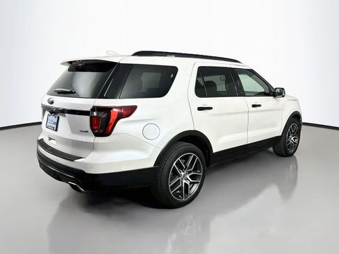 Used 2017 Ford Explorer Sport AWD/4WD image 8