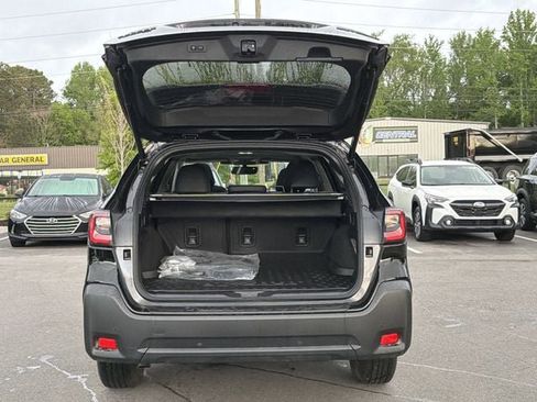 Used 2025 Subaru Outback Onyx Edition image 14