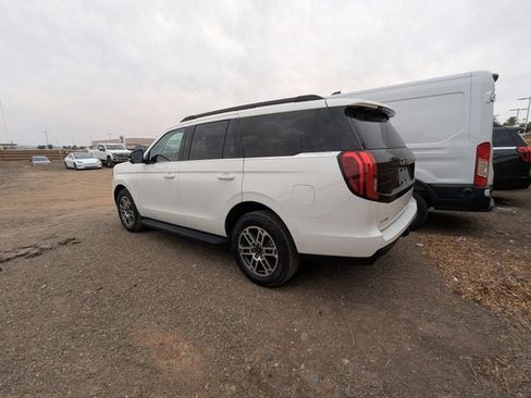 Certified 2025 Ford Expedition Active AWD/4WD image 8