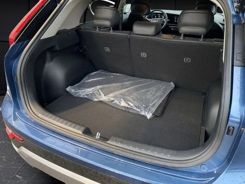 Certified 2024 Kia Niro EX image 16