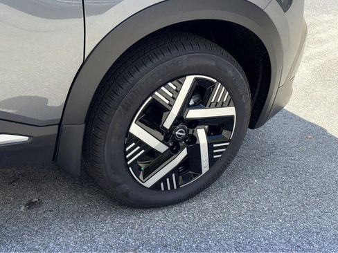New 2026 Nissan Kicks SV image 24