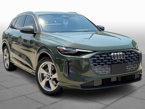 New 2025 Audi Q5 Prestige image 2