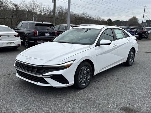 New 2026 Hyundai Elantra Blue image 3