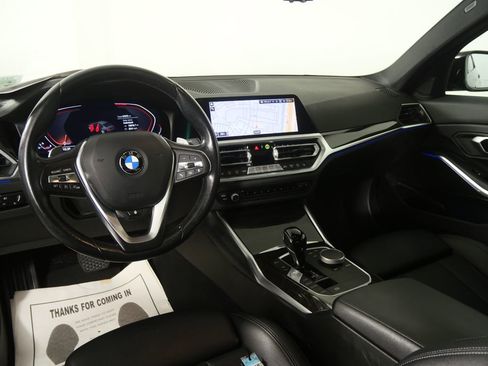 Used 2022 BMW 330i Sedan w/ Premium Package image 17