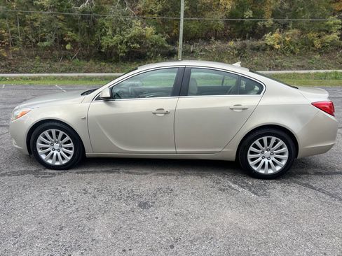 Used 2011 Buick Regal CXL w/ RL4 Preferred Equipment Group image 2