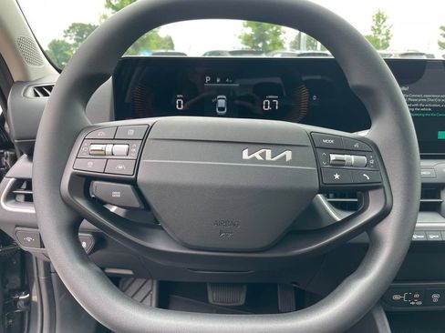 New 2026 Kia K4 FWD image 13