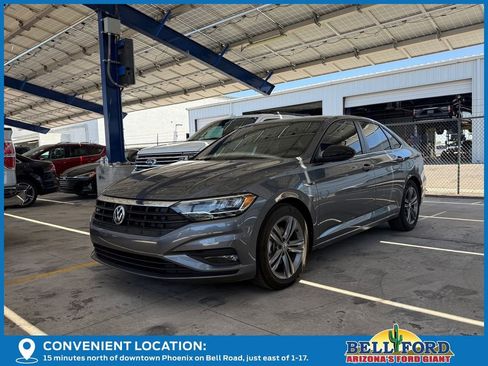 Used 2021 Volkswagen Jetta R-Line FWD image 2